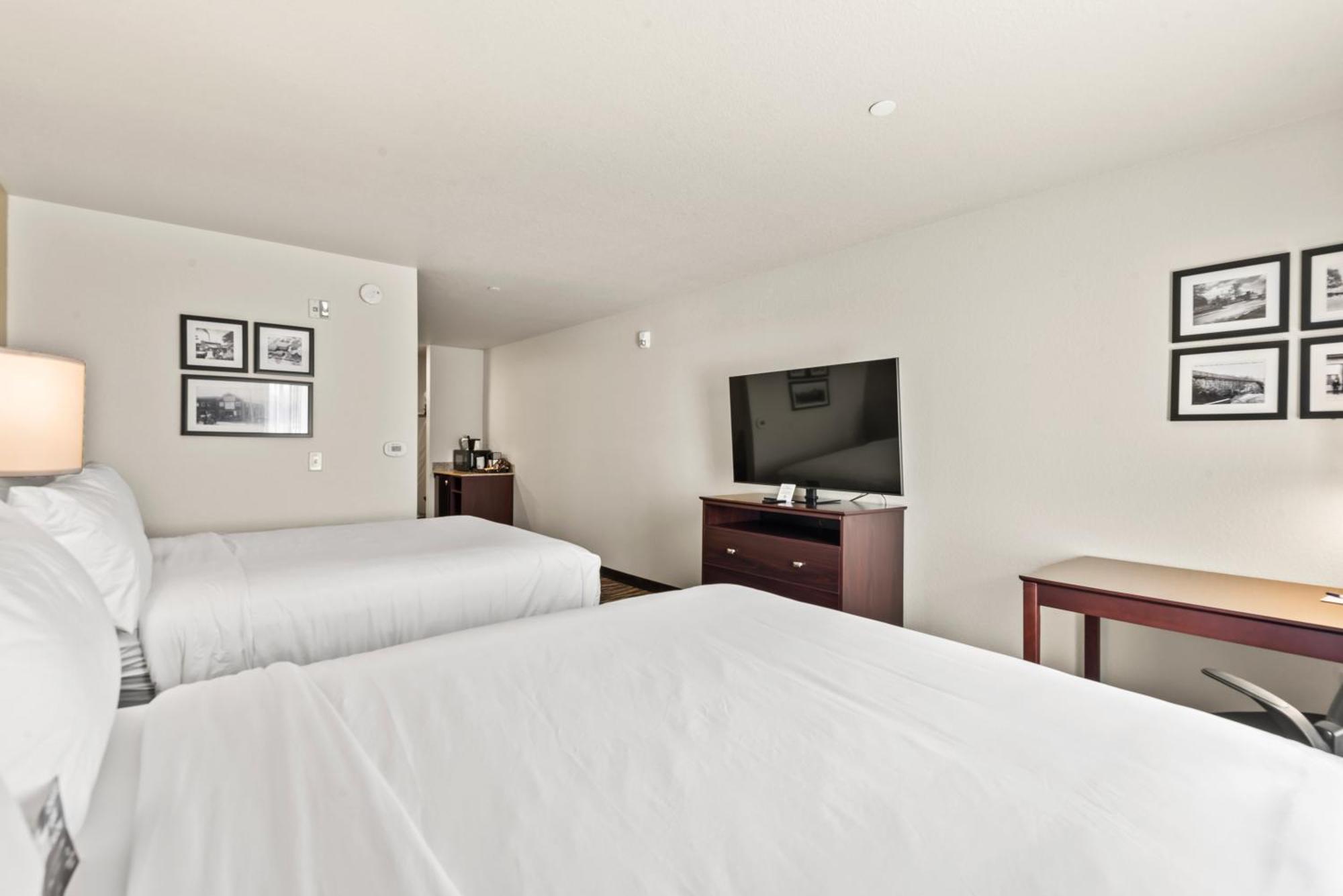 Cobblestone Hotel & Suites - คัลแมน ภายนอก รูปภาพ